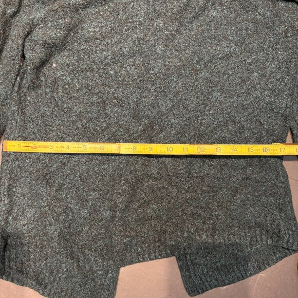 Old Navy Women’s Green Sweater – XXL (Girls’ Style Fit) - Picture 5 of 7